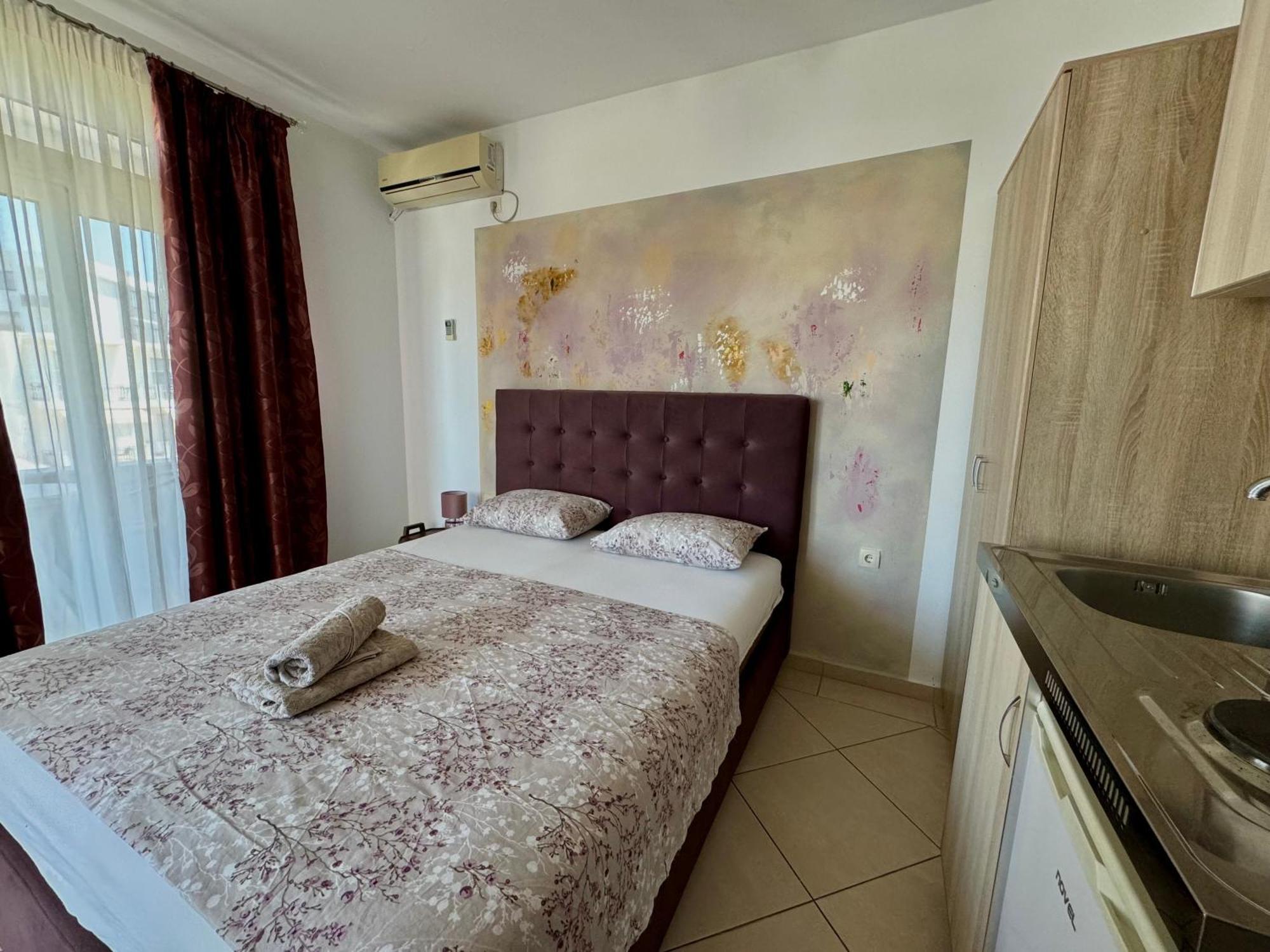 Apartments Cobi Ulcinj Exterior photo